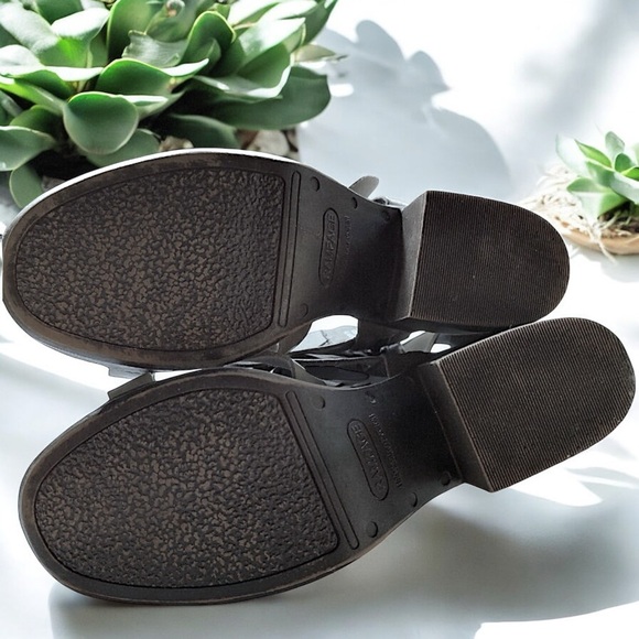 Rampage Gray Gladiator Style Sandals - Picture 15 of 16